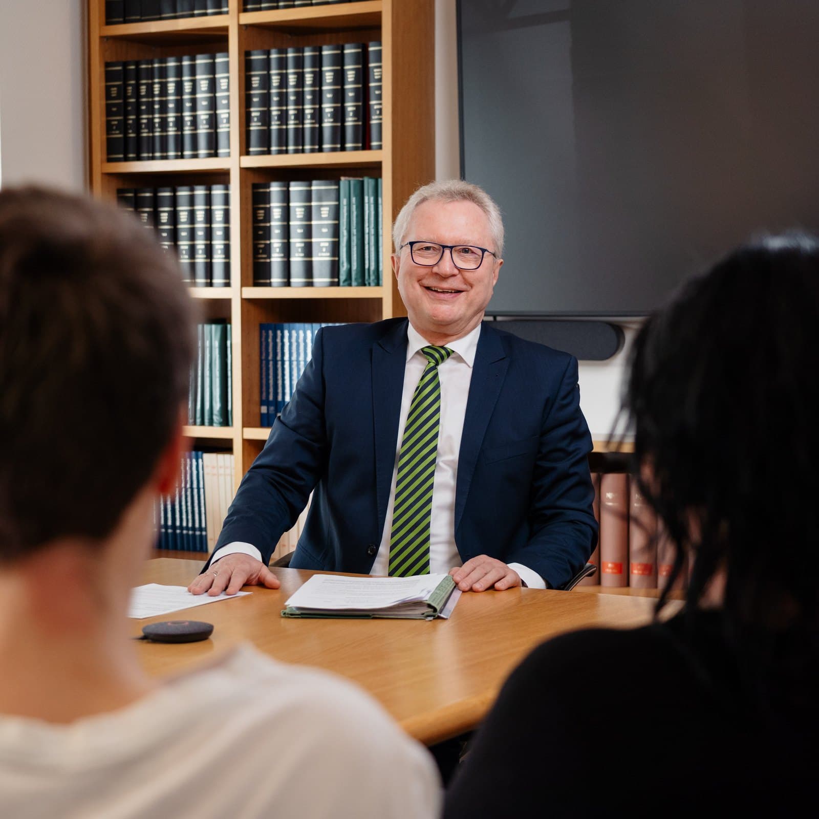 Beratungsgespräch in der Kanzlei Kessing